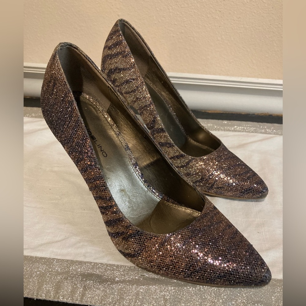 Sassy Bandolino animal heels